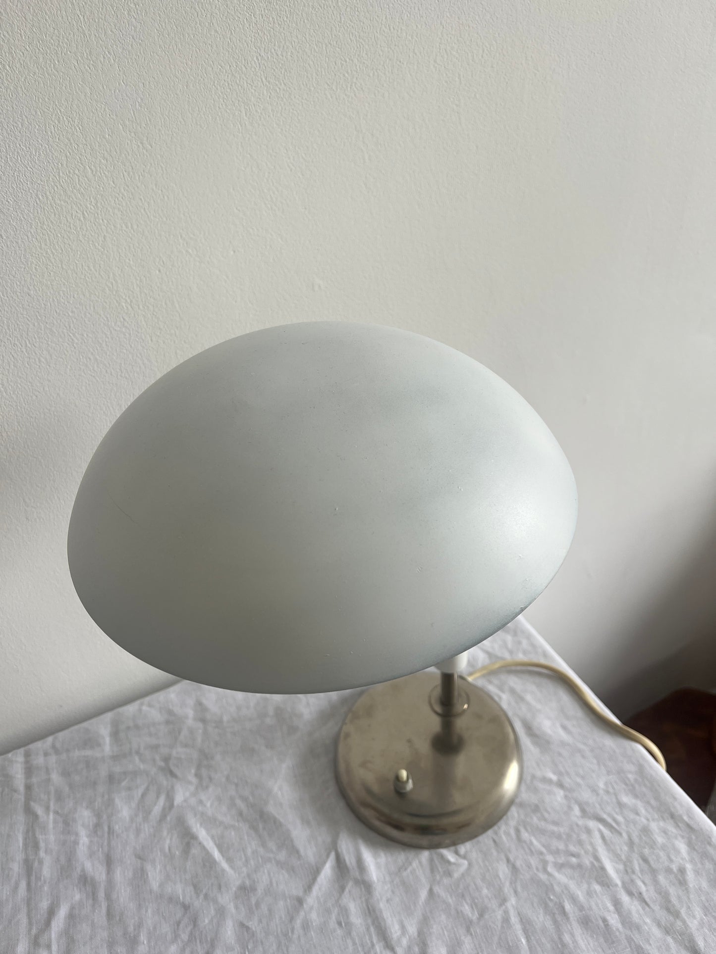40’S MODERNIST TABLE LAMP