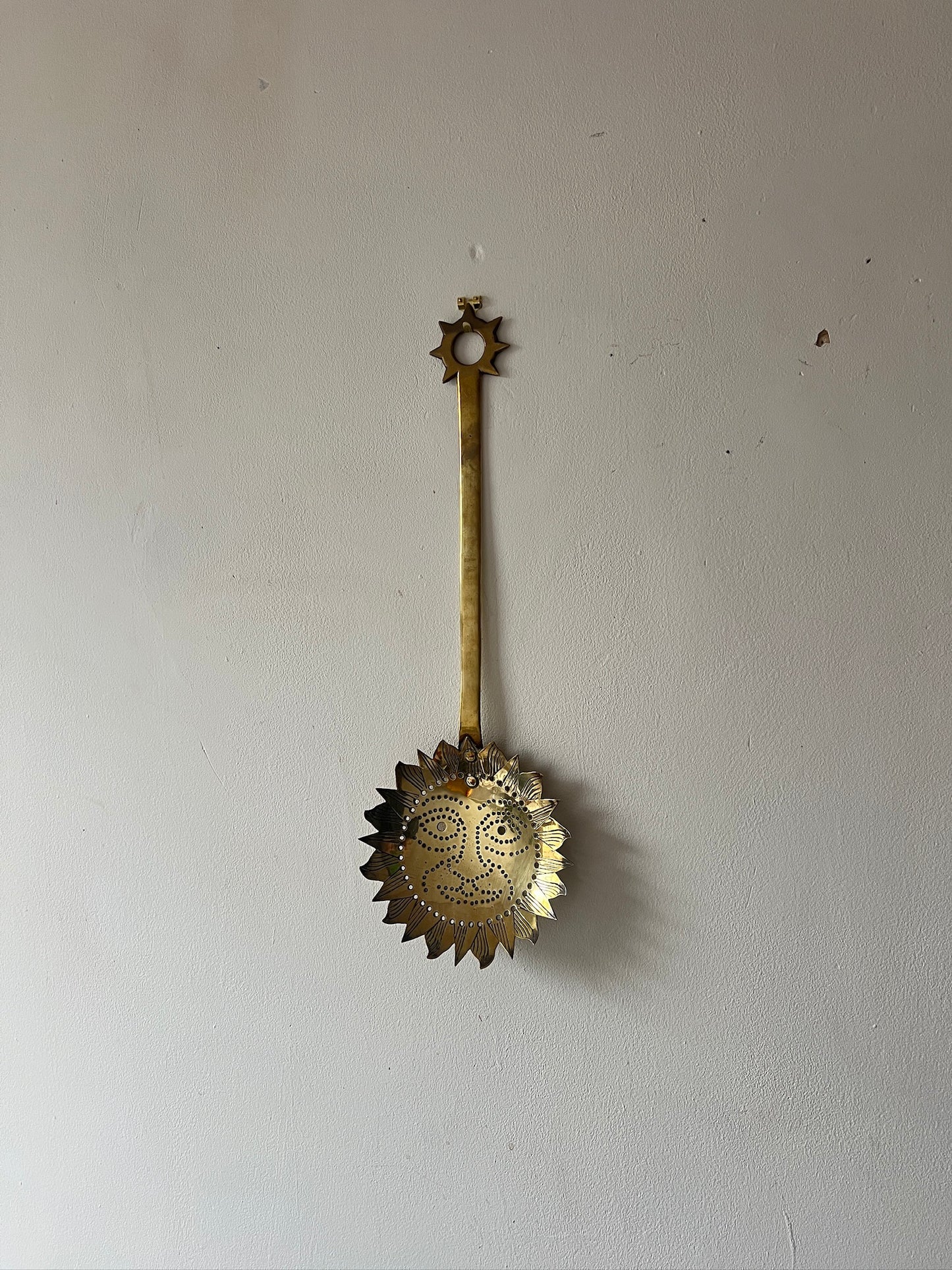 DECORATIVE BRASS SUN HANGING