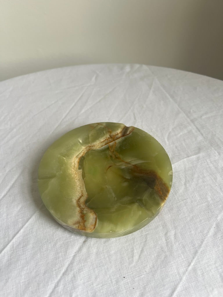 Green onyx decorative ash tray