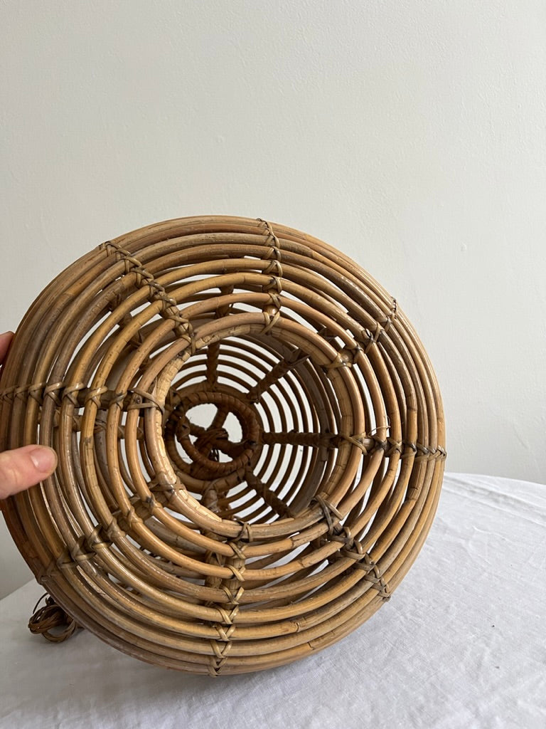 RATTAN BAMBOO BEEHIVE PENDANT