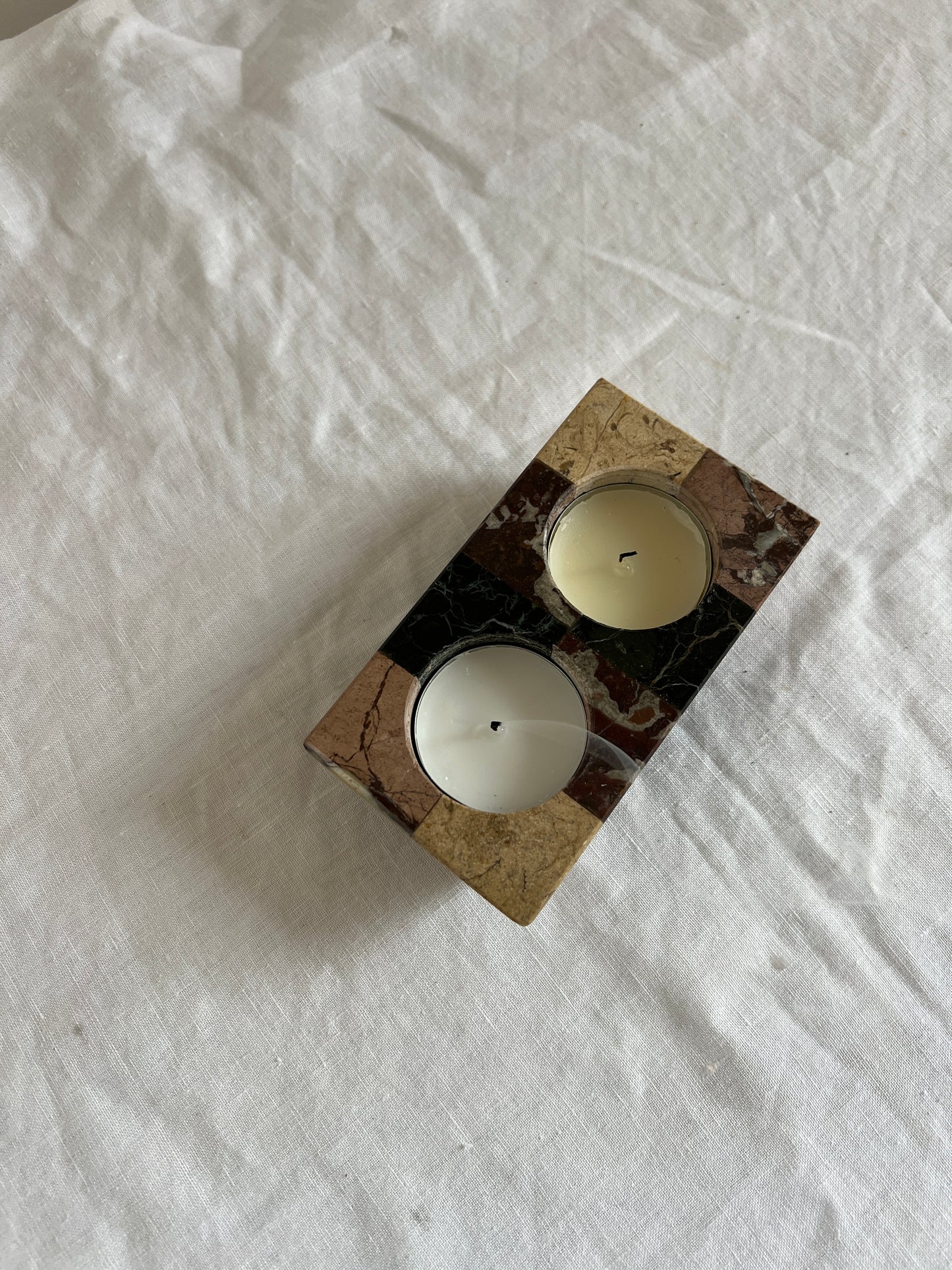 CHECKED STONE DOUBLE TEA LIGHT HOLDER