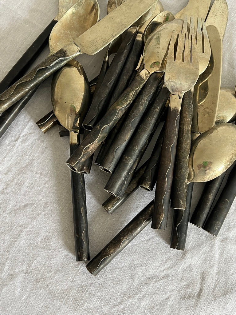 24 piece wiggle metal cutlery set