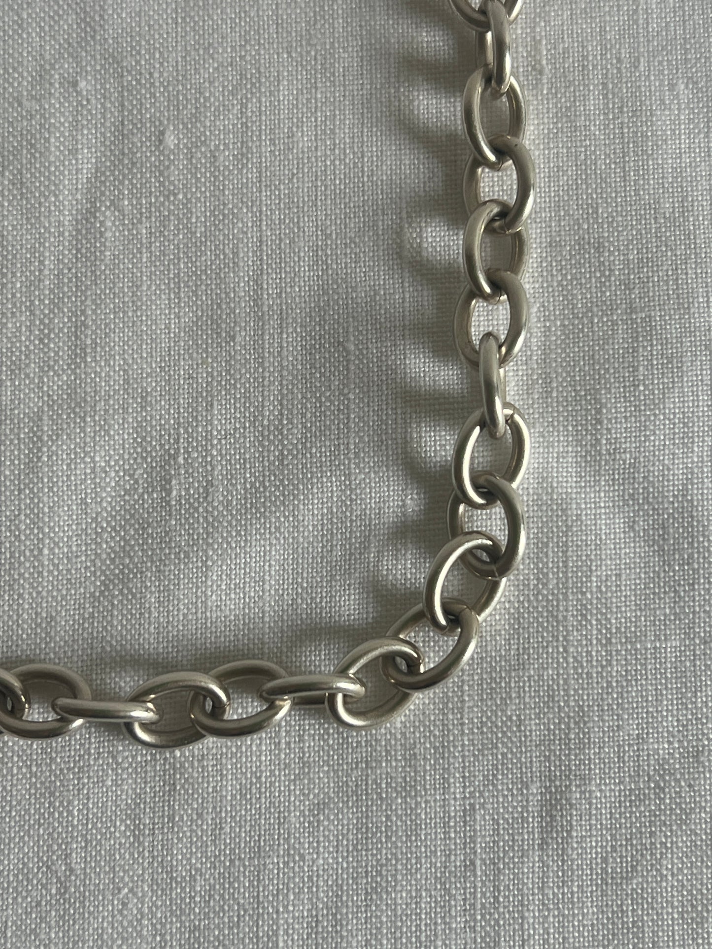 ANCHOR SILVER NECKLACE WITH DETAILED T BAR