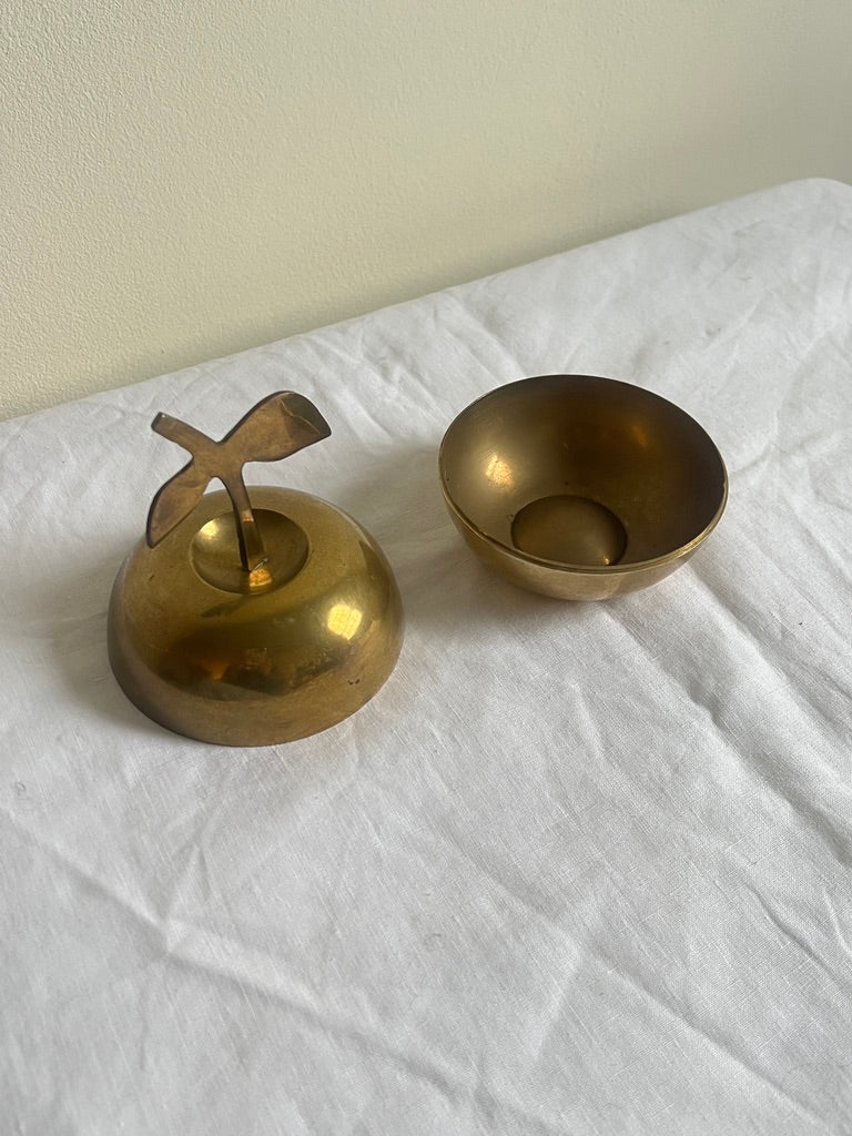 BRASS APPLE