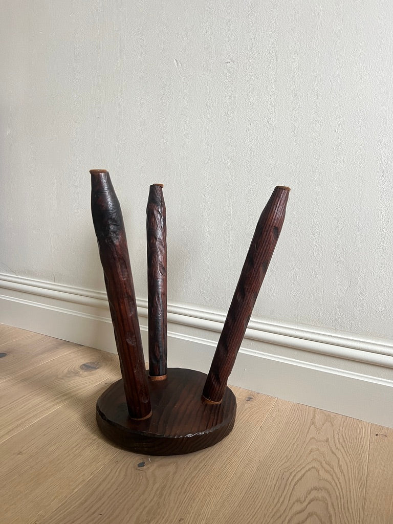 FRENCH CHISELED STOOL