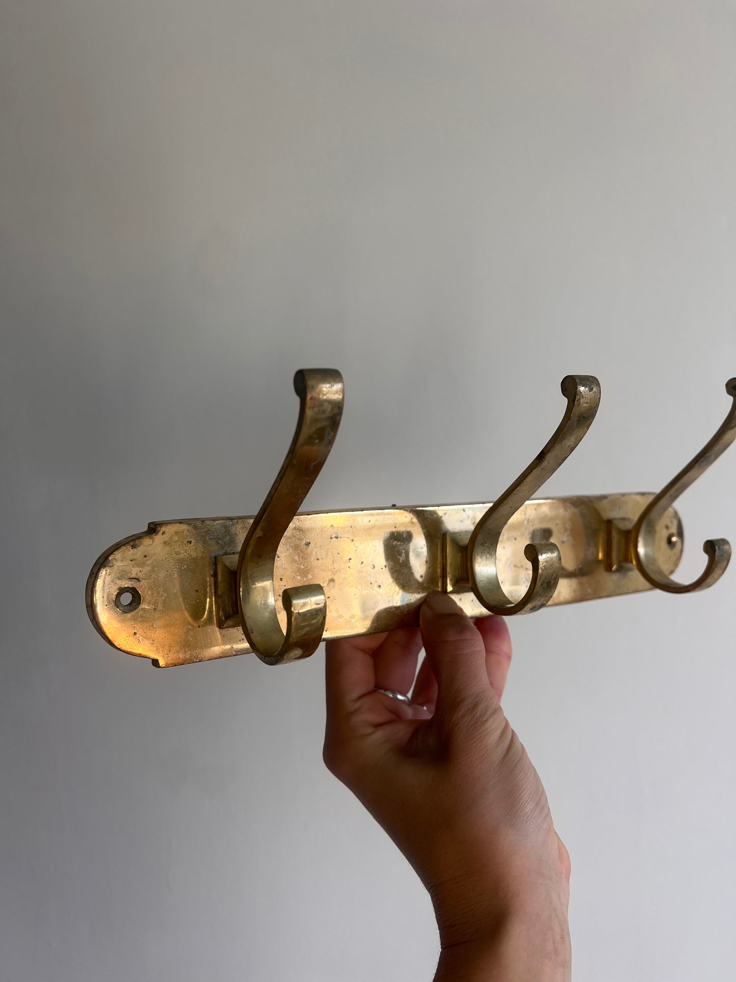 SMALL BRASS HOOKS