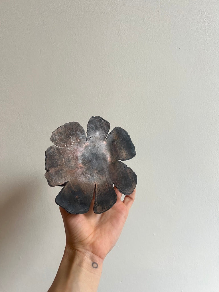 CYCLINDER FLOWER METAL VASE