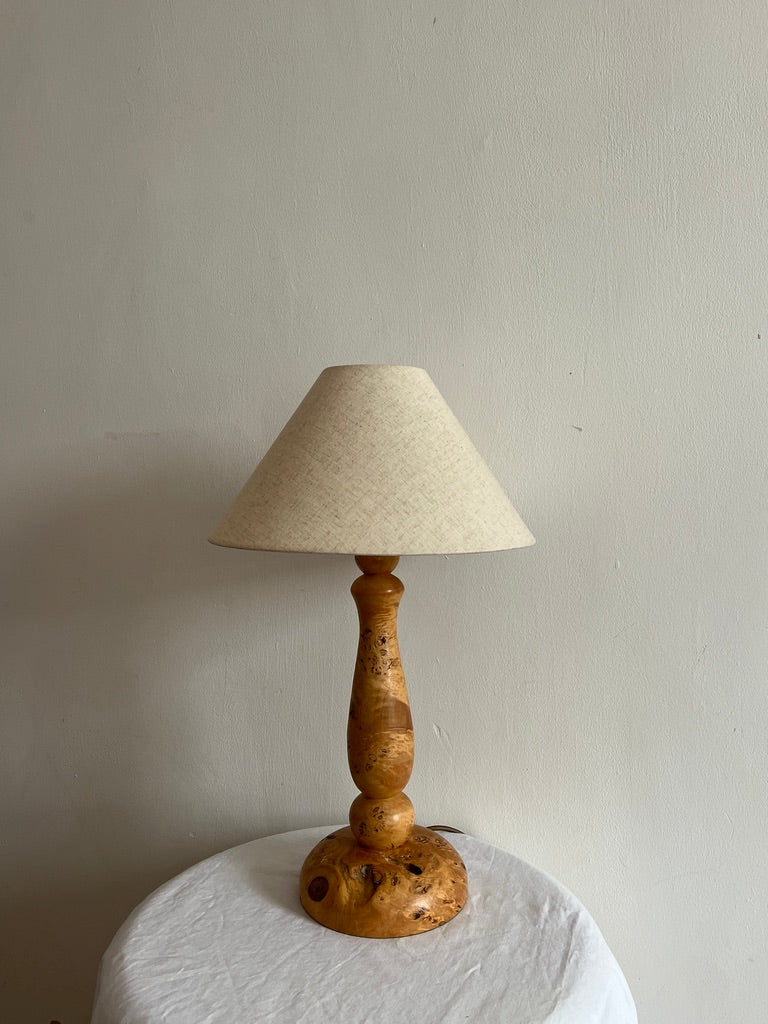 WOODEN TABLE LAMP WITH LINEN SHADE