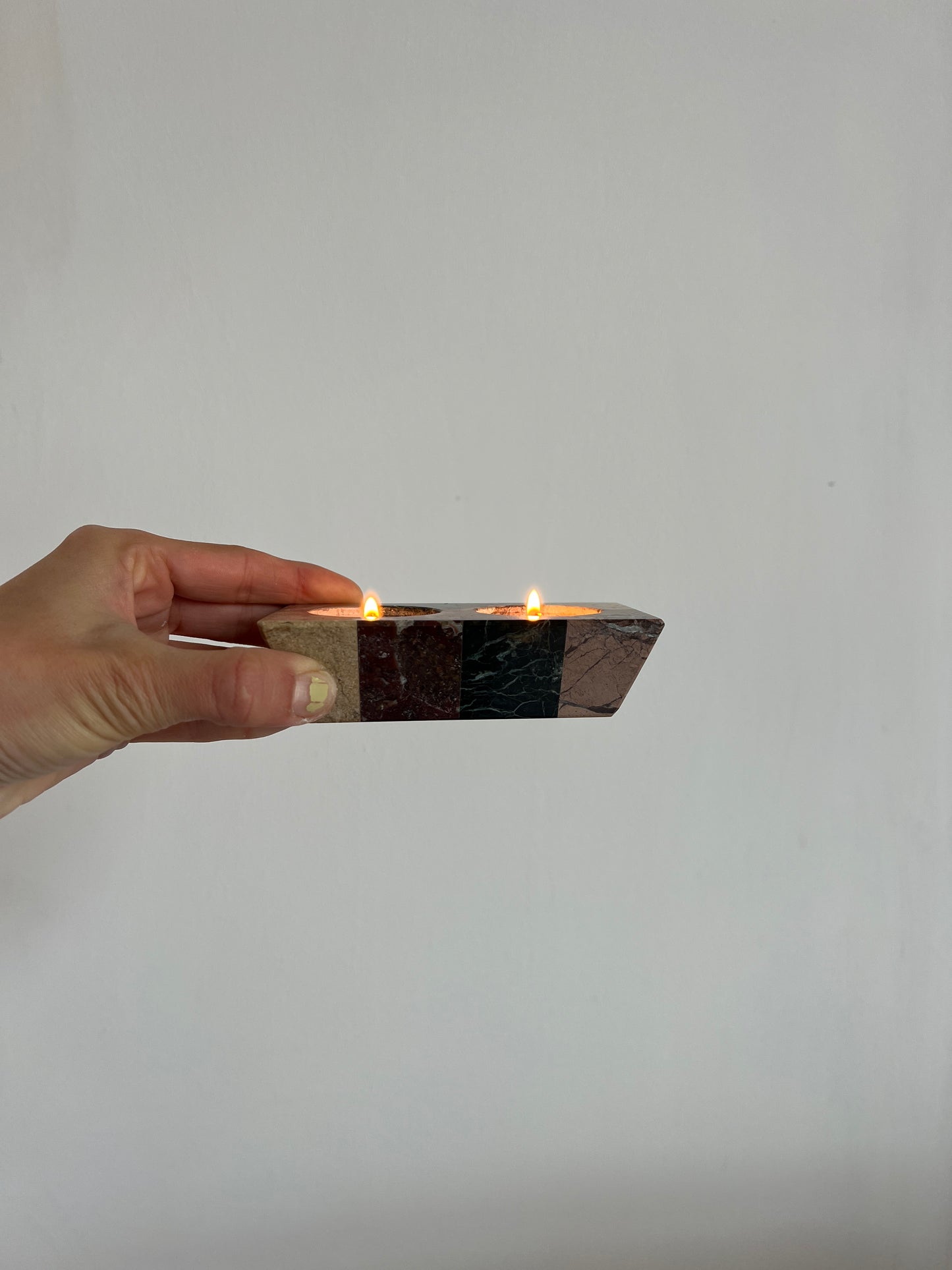 CHECKED STONE DOUBLE TEA LIGHT HOLDER