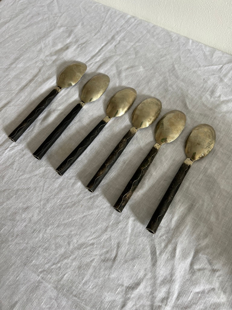 24 piece wiggle metal cutlery set