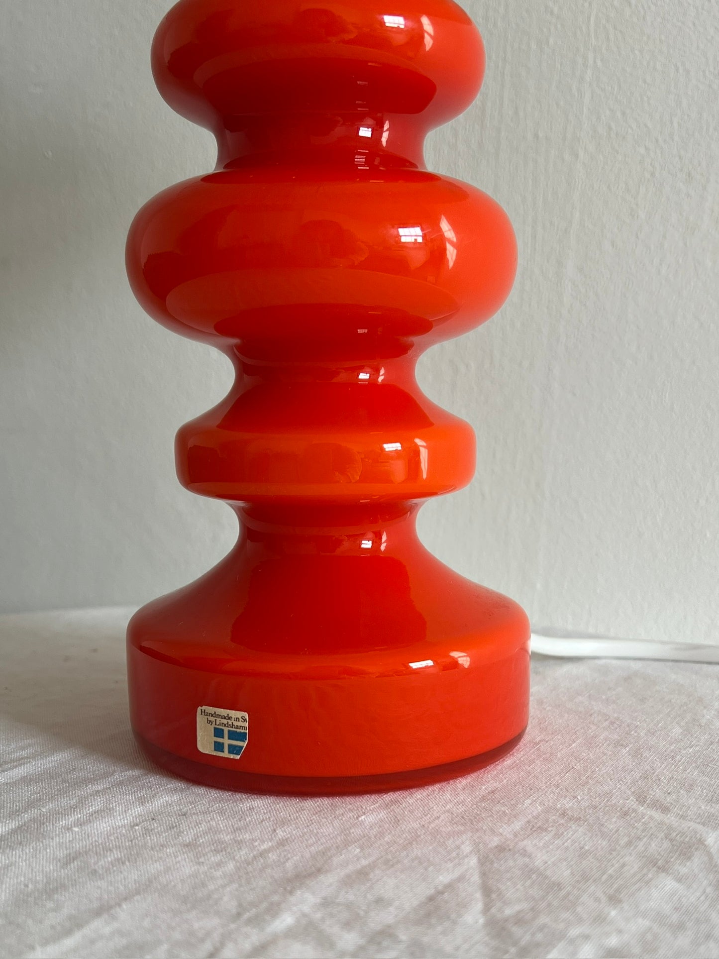 60S RED TABLE LAMP WITH SHADE