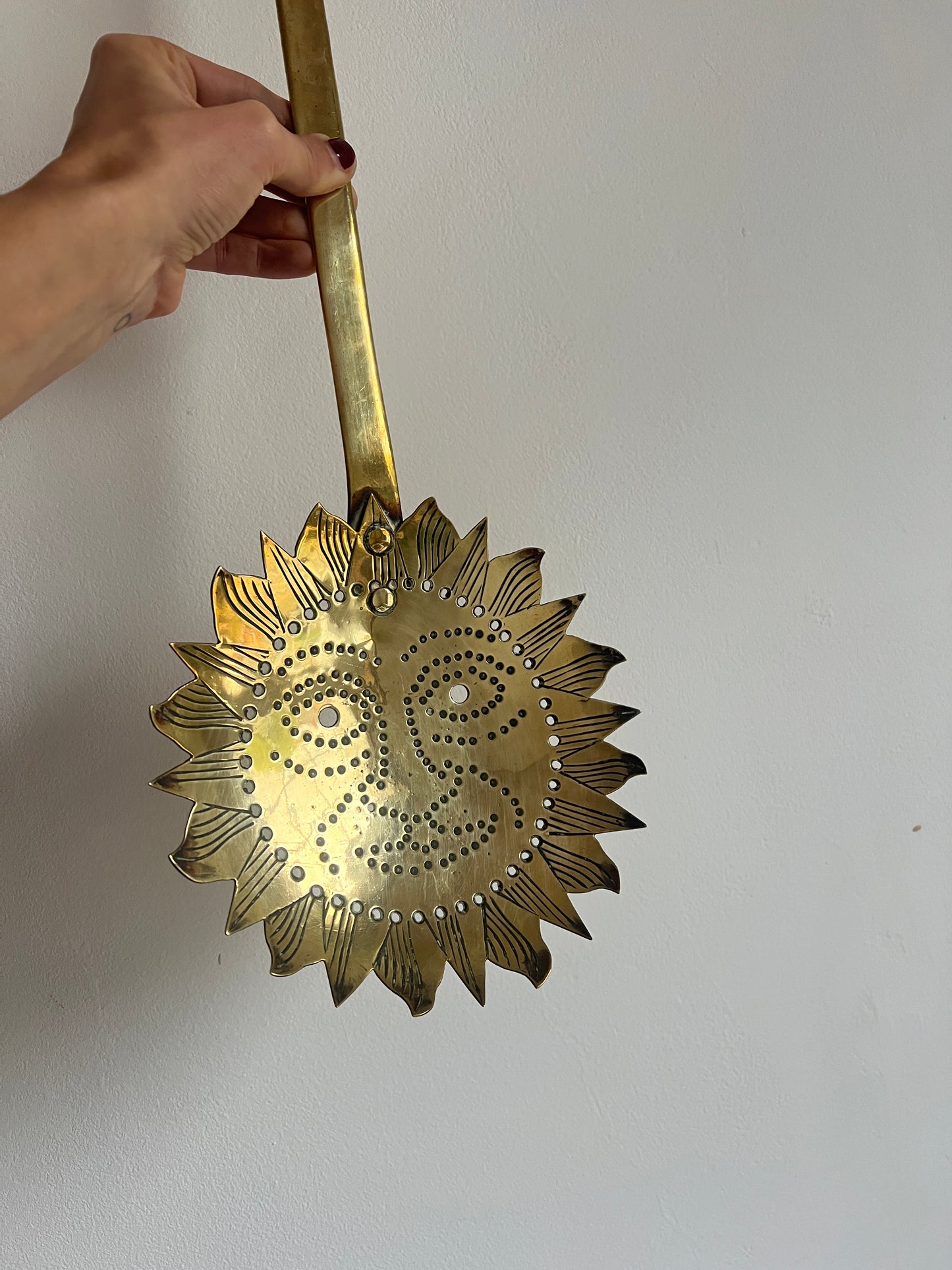 DECORATIVE BRASS SUN HANGING
