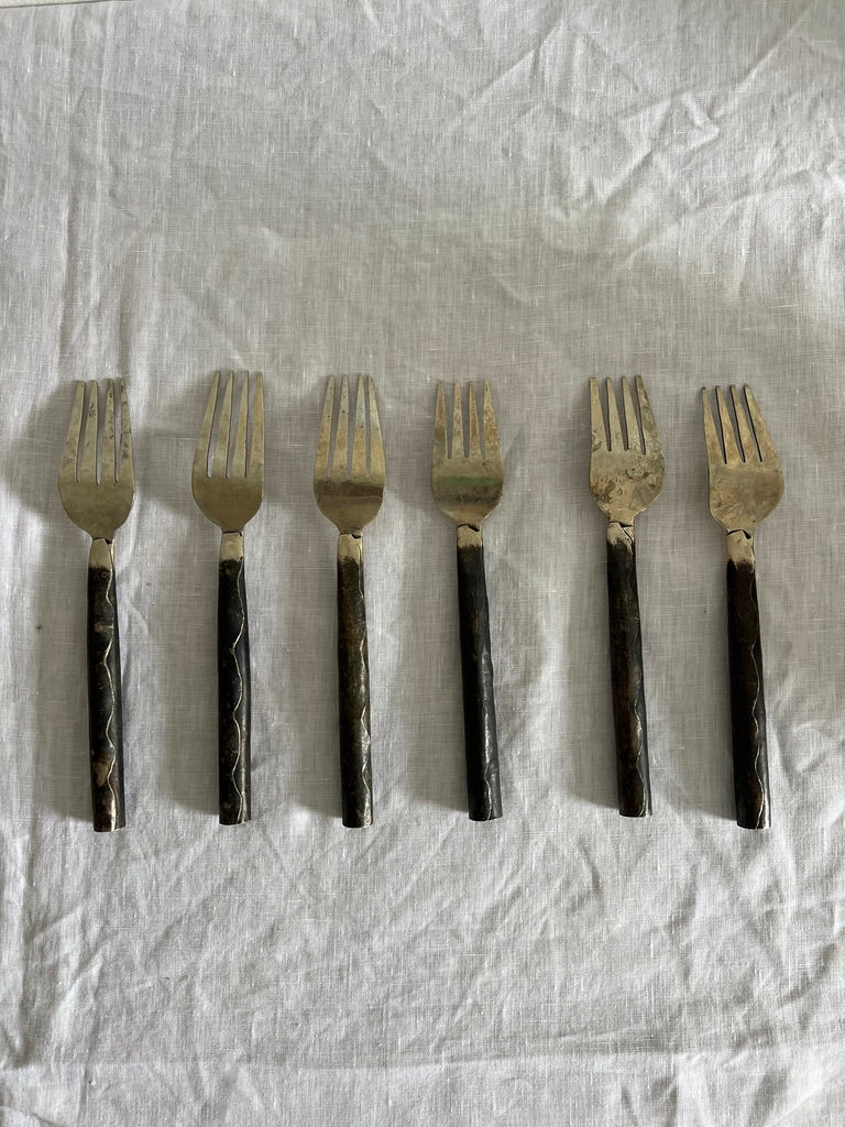 24 piece wiggle metal cutlery set