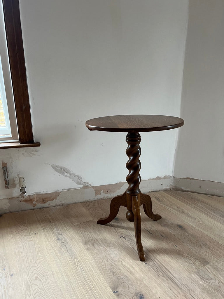 CIRCULAR SPIRAL & BALL WOOD SIDE TABLE