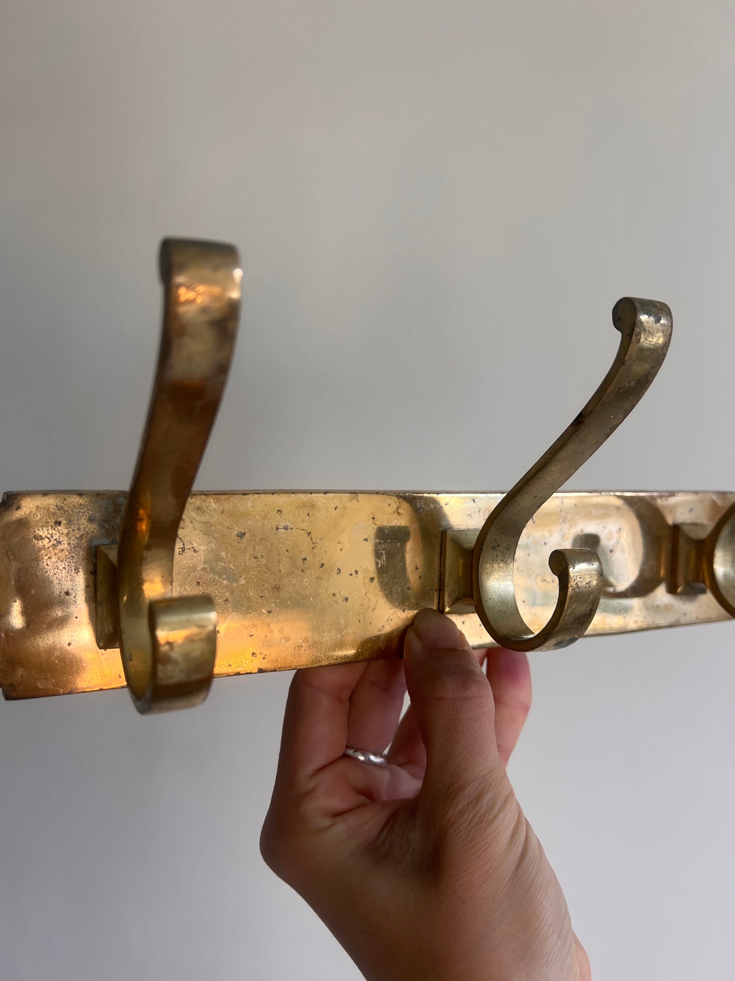 SMALL BRASS HOOKS