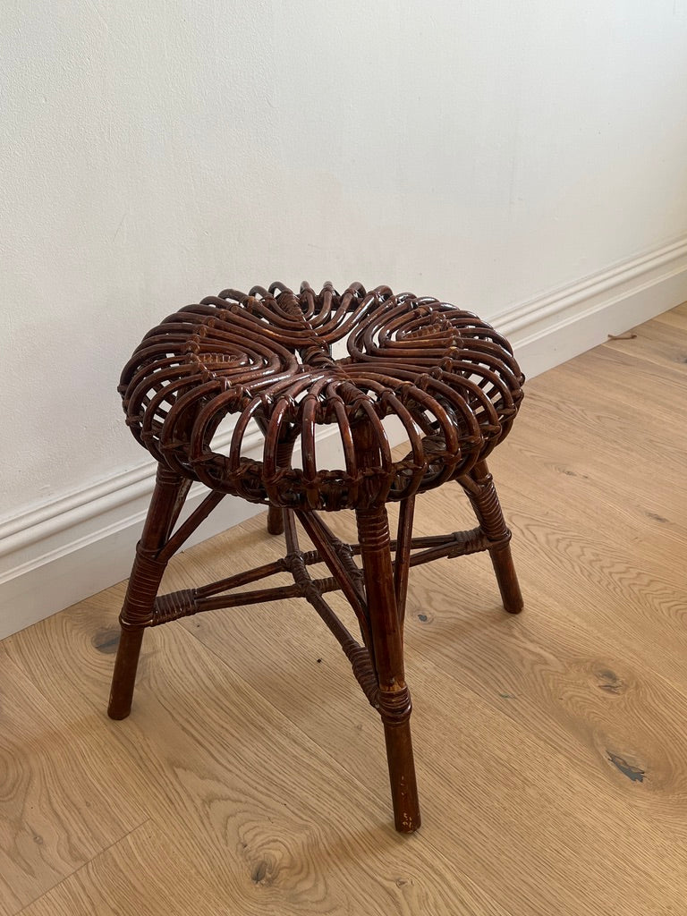 ALBINI STYLE RATTAN DARK STOOL