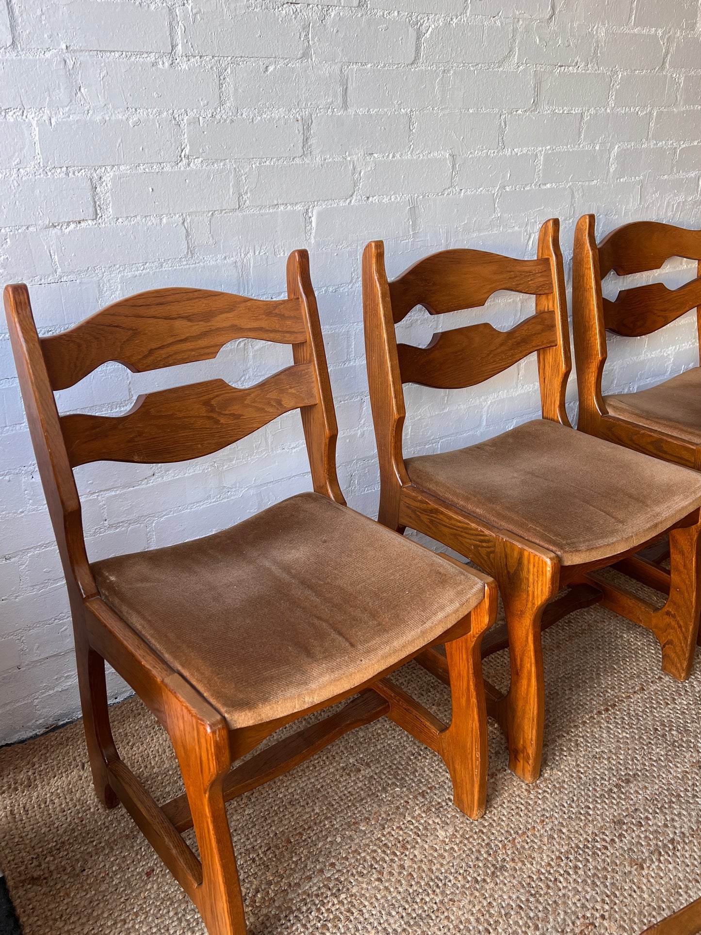 SET OF SIZE OAK & BROWN VELVET DINING CHAIRS