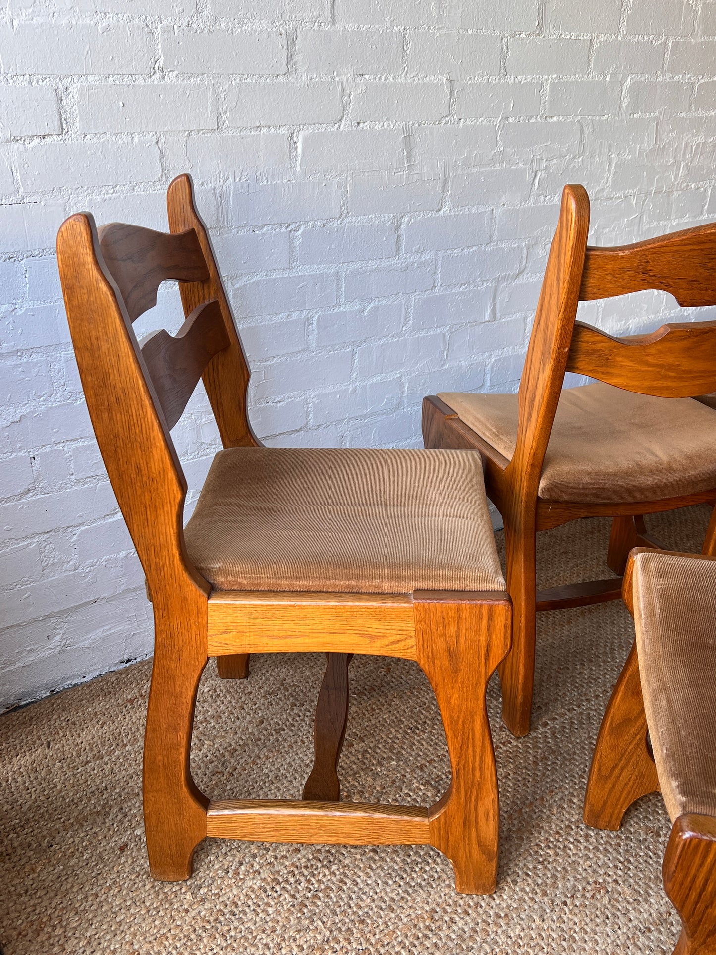 SET OF SIZE OAK & BROWN VELVET DINING CHAIRS