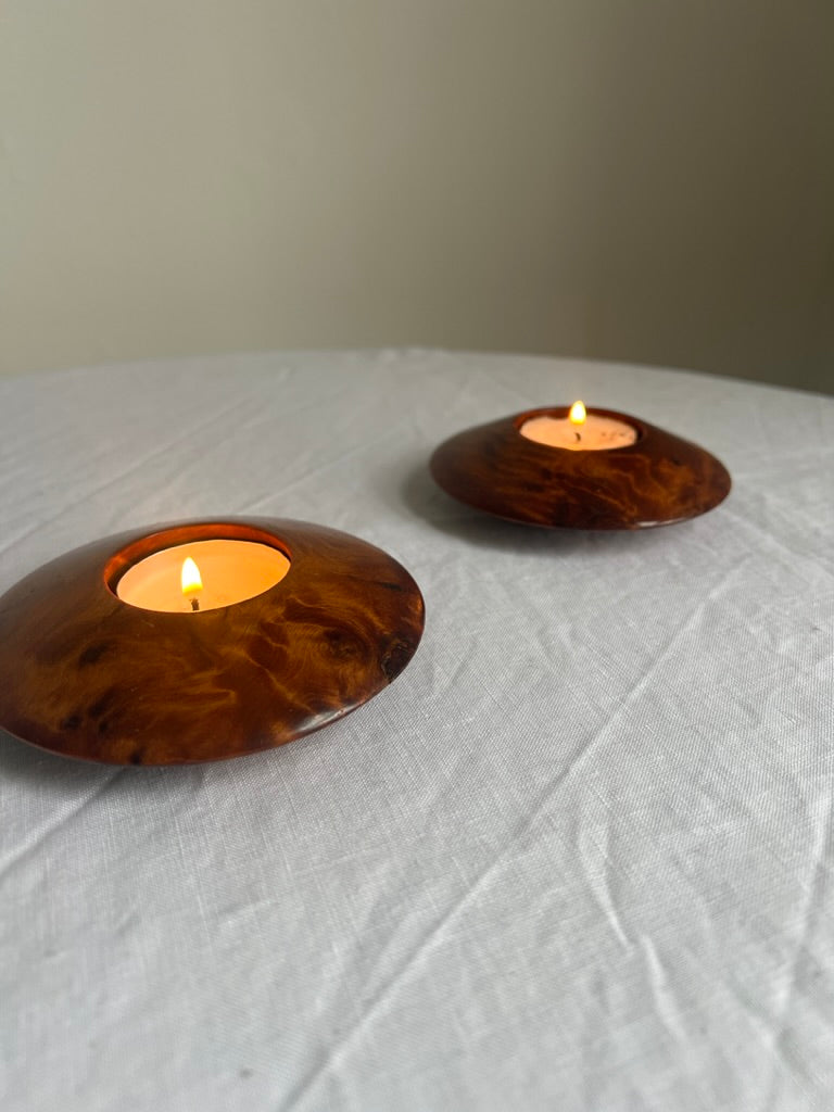 Pair of thuya wood tea light holders