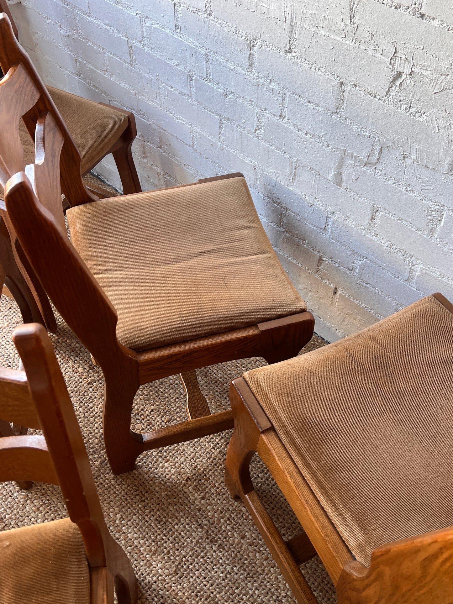 SET OF SIZE OAK & BROWN VELVET DINING CHAIRS