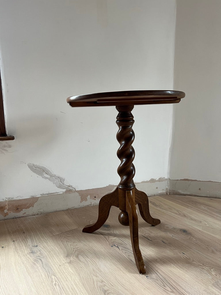 CIRCULAR SPIRAL & BALL WOOD SIDE TABLE