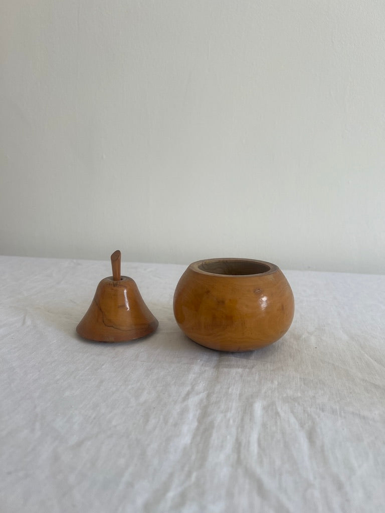 SMALL WOODEN PEAR BOX
