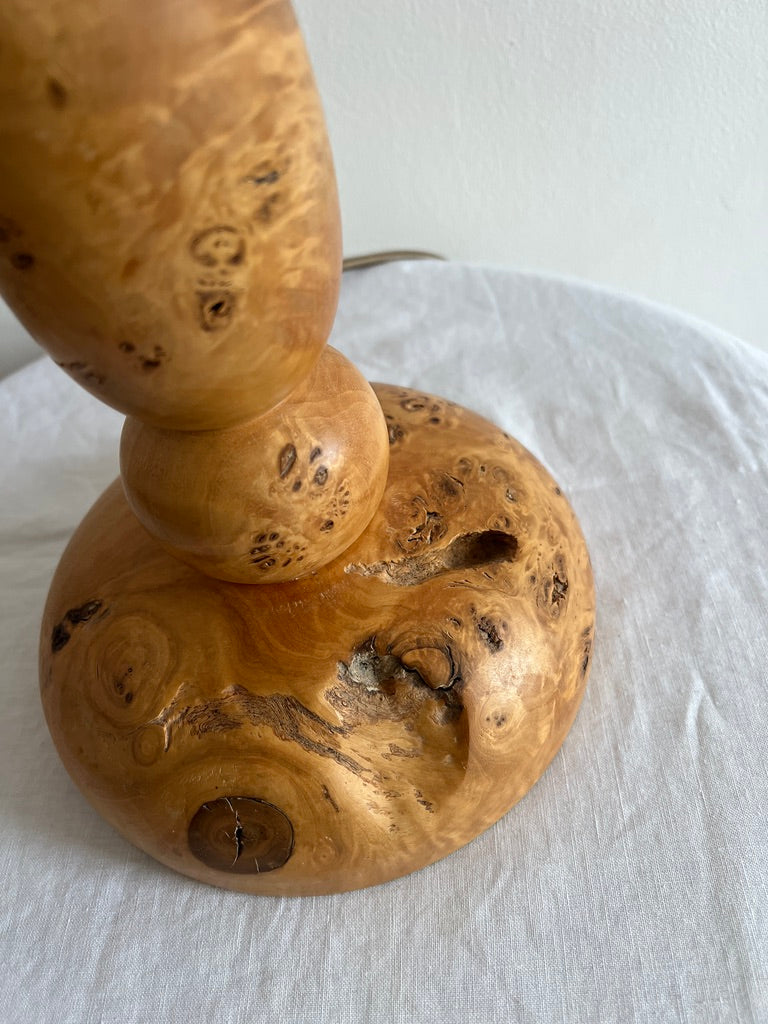 WOODEN TABLE LAMP WITH LINEN SHADE