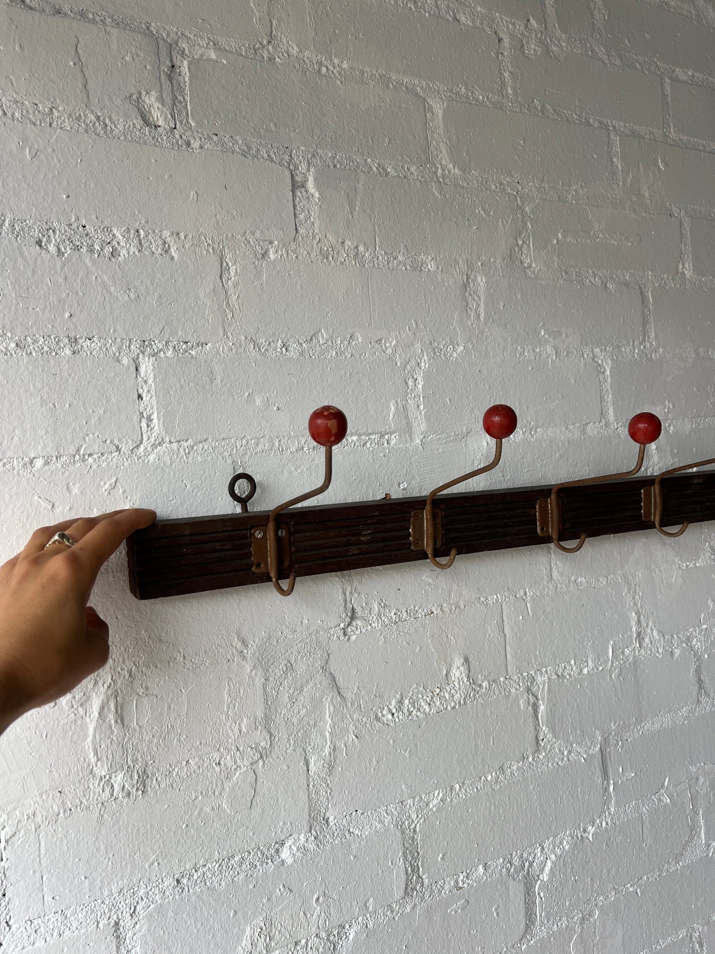FRENCH RED HOOKS