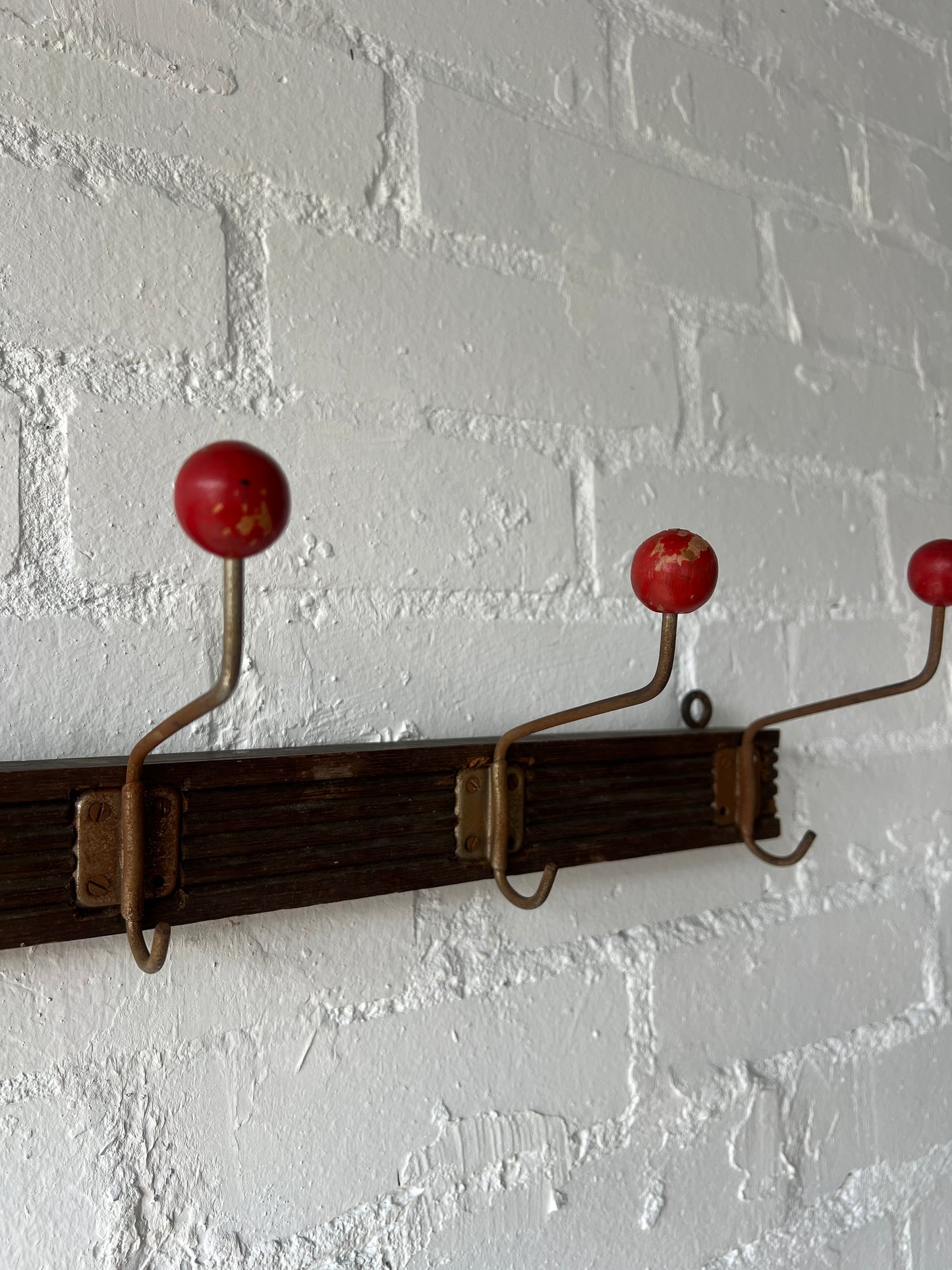 FRENCH RED HOOKS