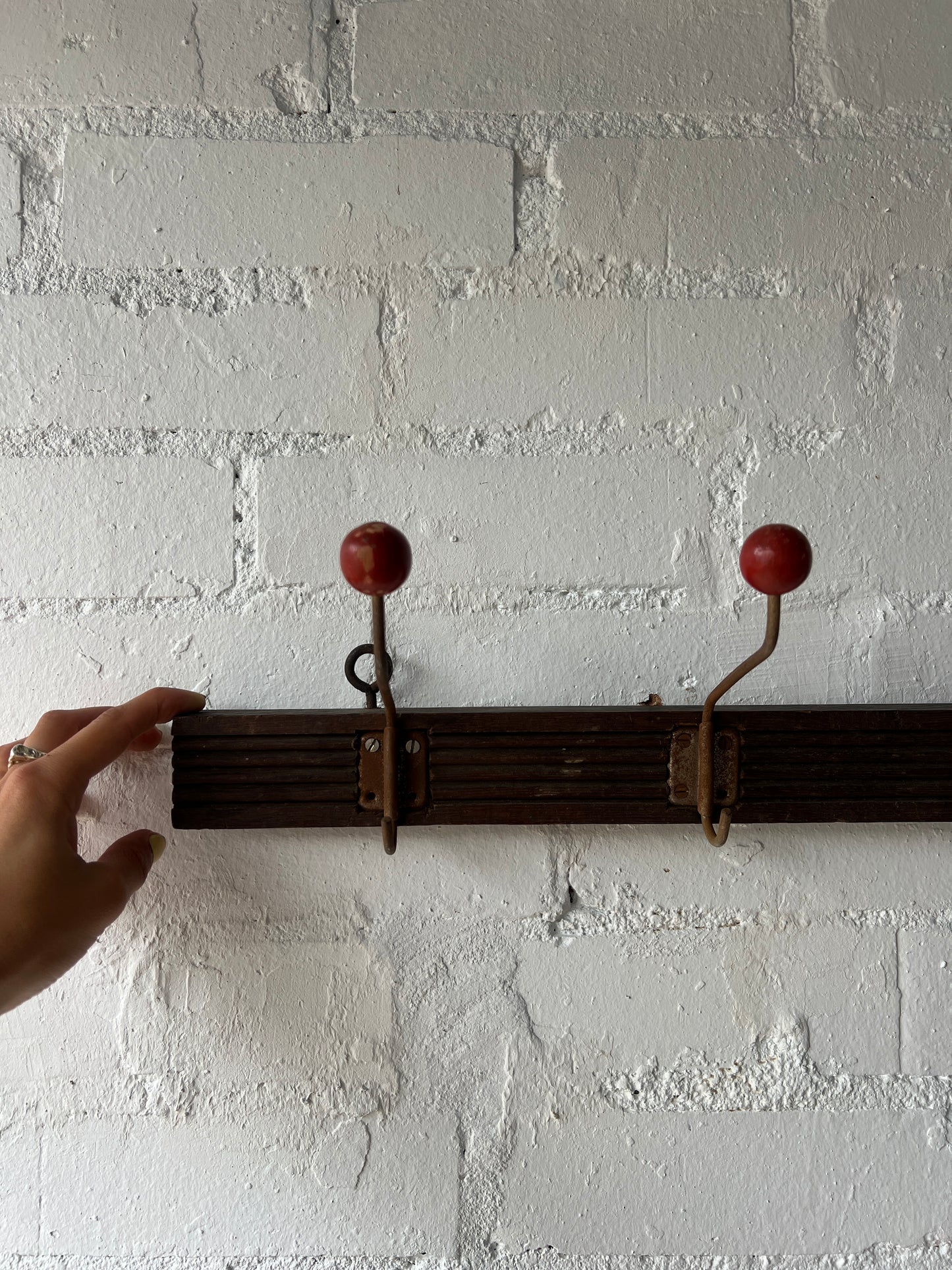 FRENCH RED HOOKS