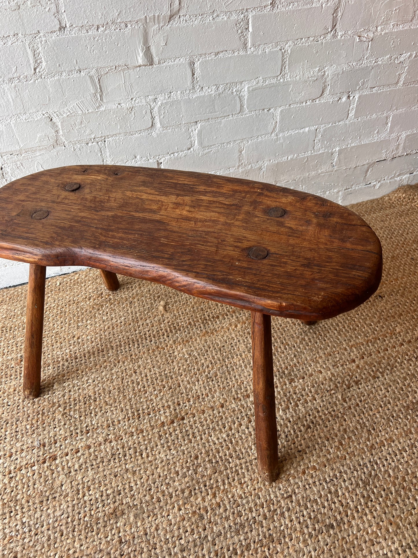 FRENCH LIVE EGE CURVED OAK BENCH