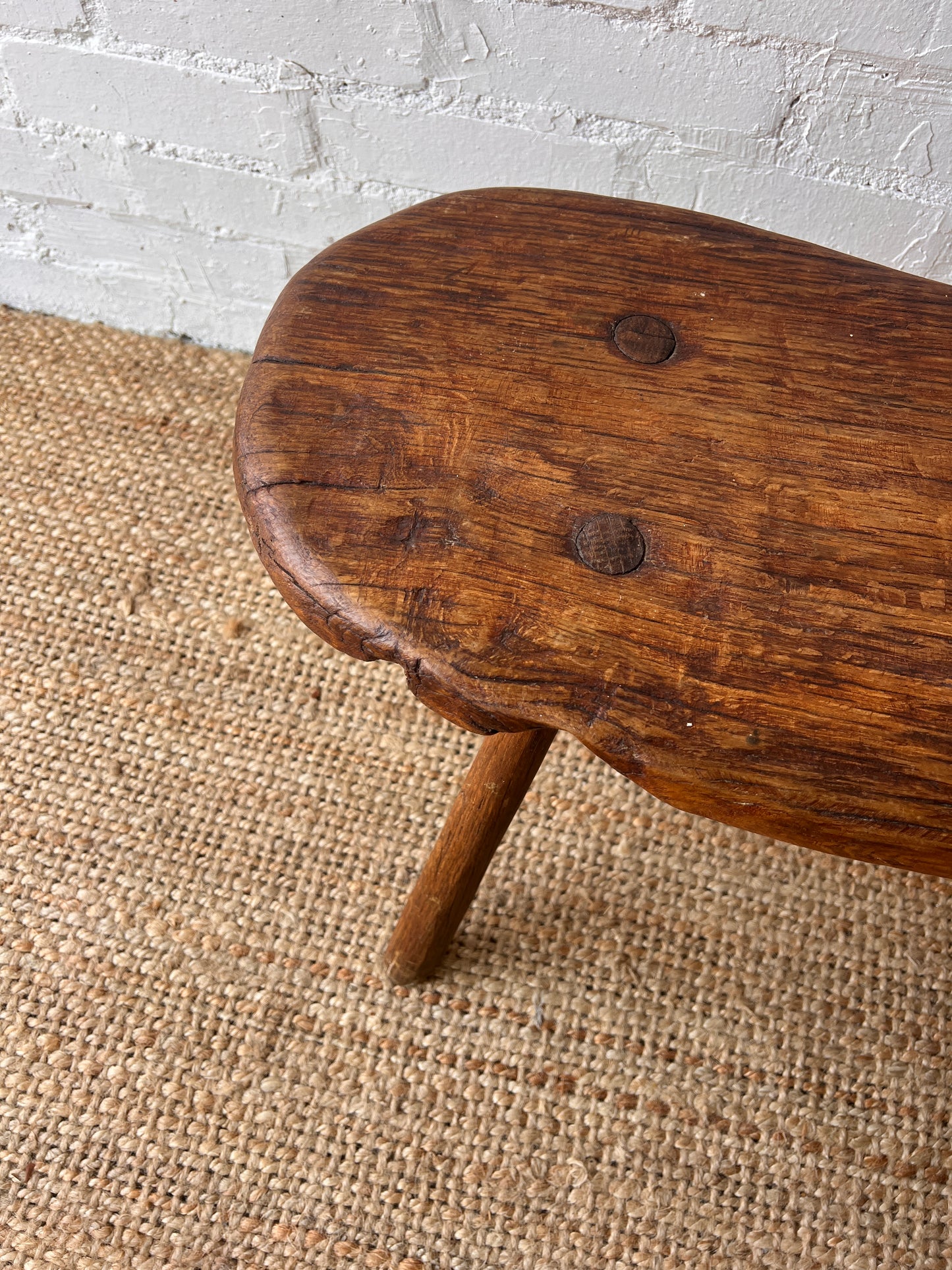 FRENCH LIVE EGE CURVED OAK BENCH