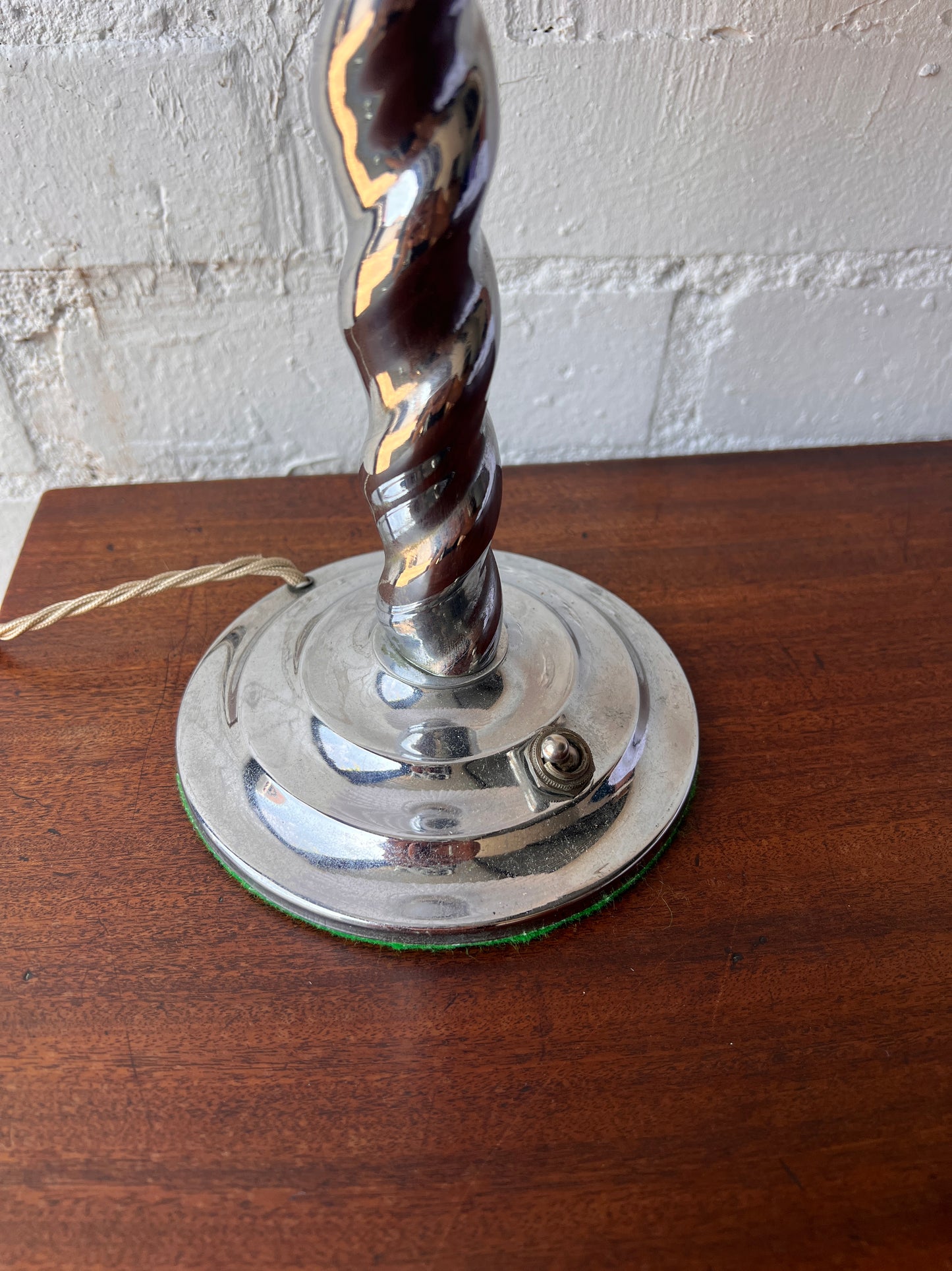 CHROME ART DECO TWISTED TABLE LAMP