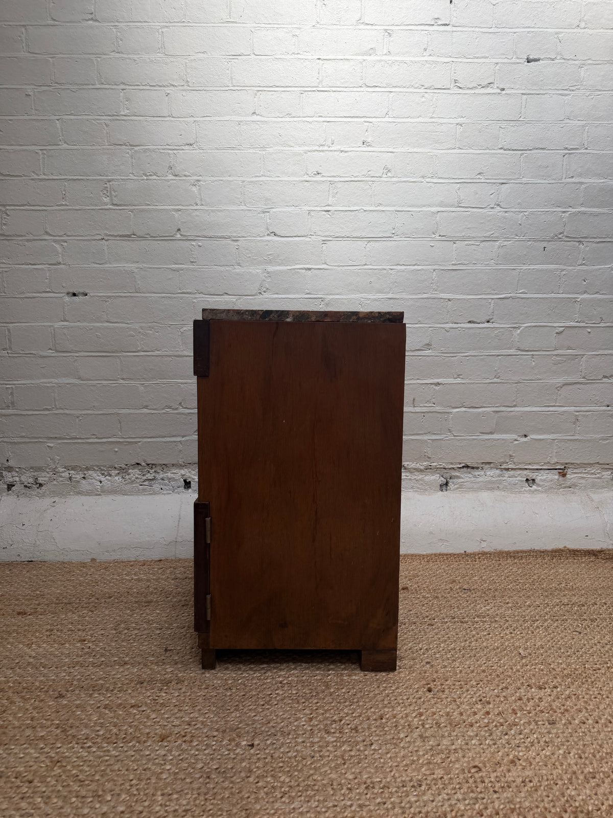 SINGLE MOTTLED MARBLE BEDSIDE TABLE