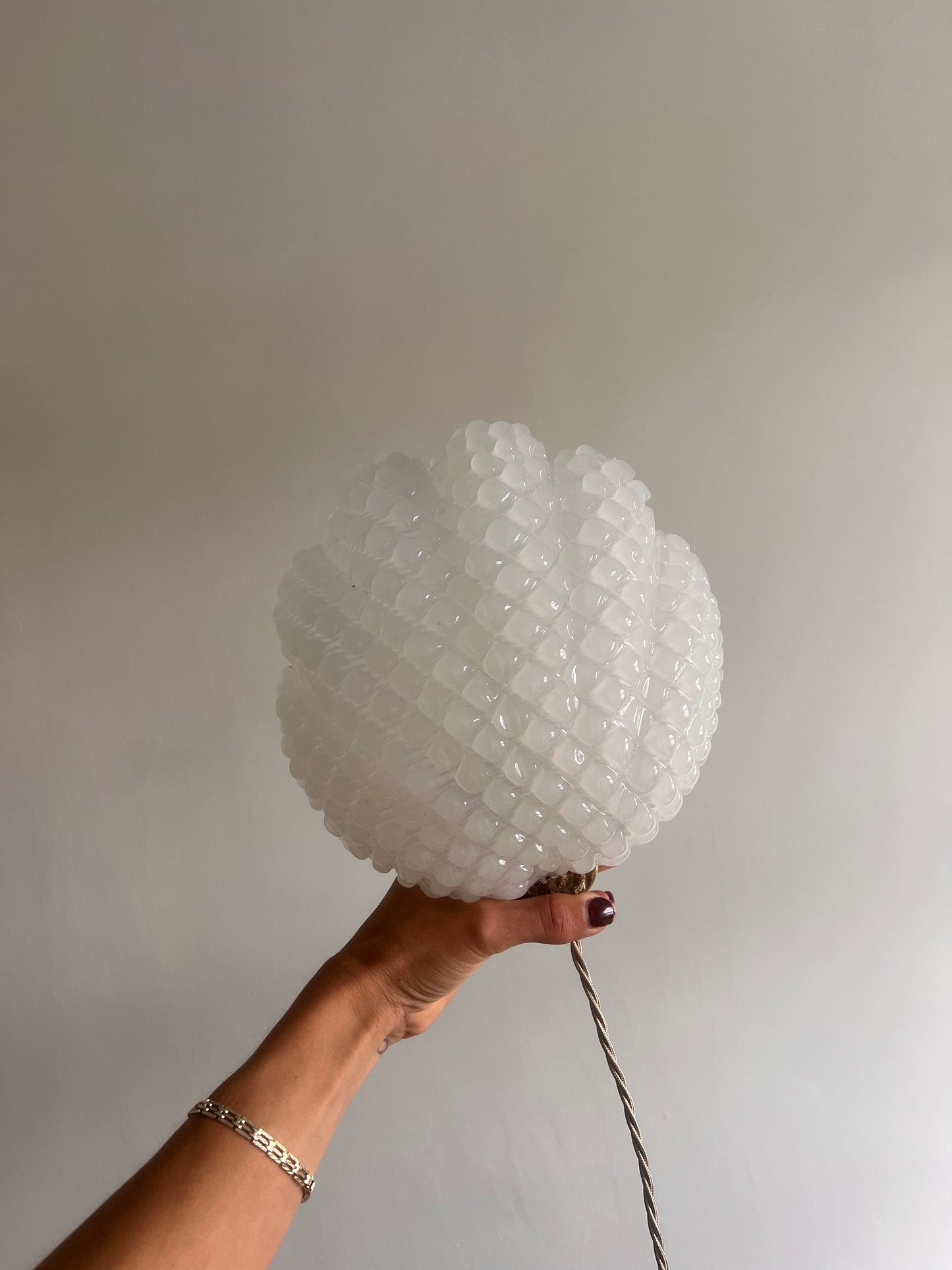 SINGLE SHELL MURANO WALL LIGHT