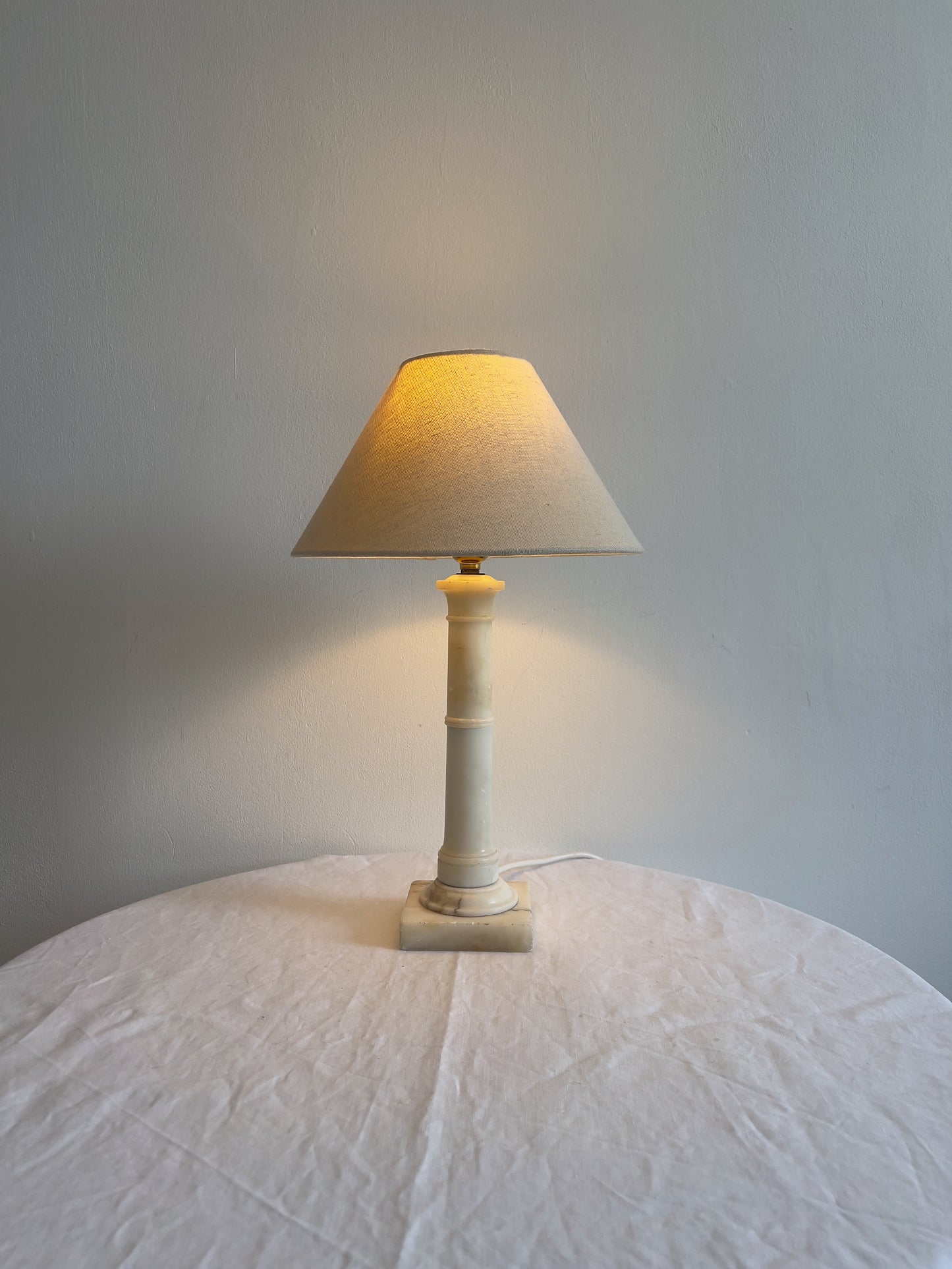 CREAM MARBLE LAMP