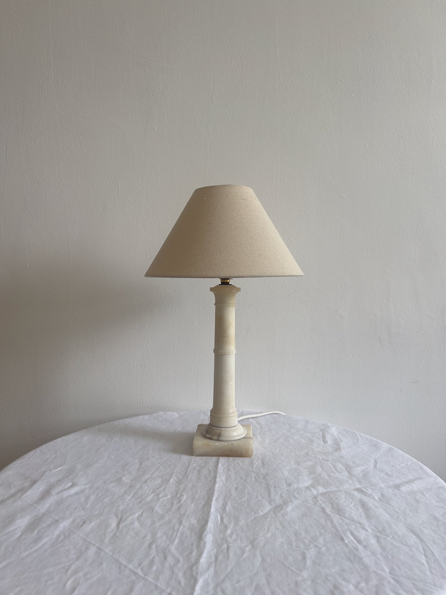 CREAM MARBLE LAMP
