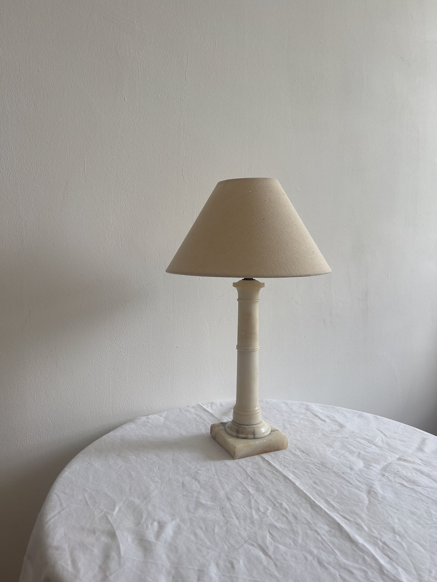 CREAM MARBLE LAMP