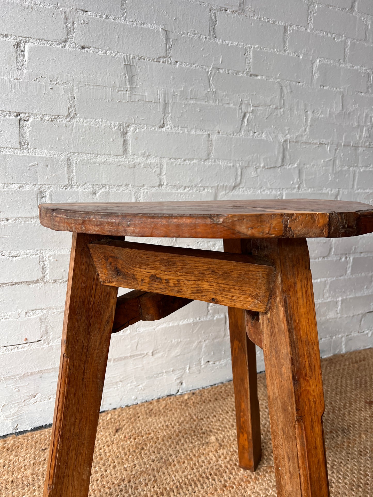 ARTS AND CRATFS SIDE TABLE