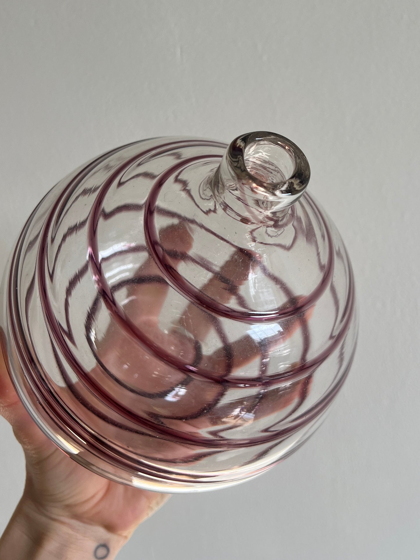 PURPLE SWIRL ART GLASS VASE