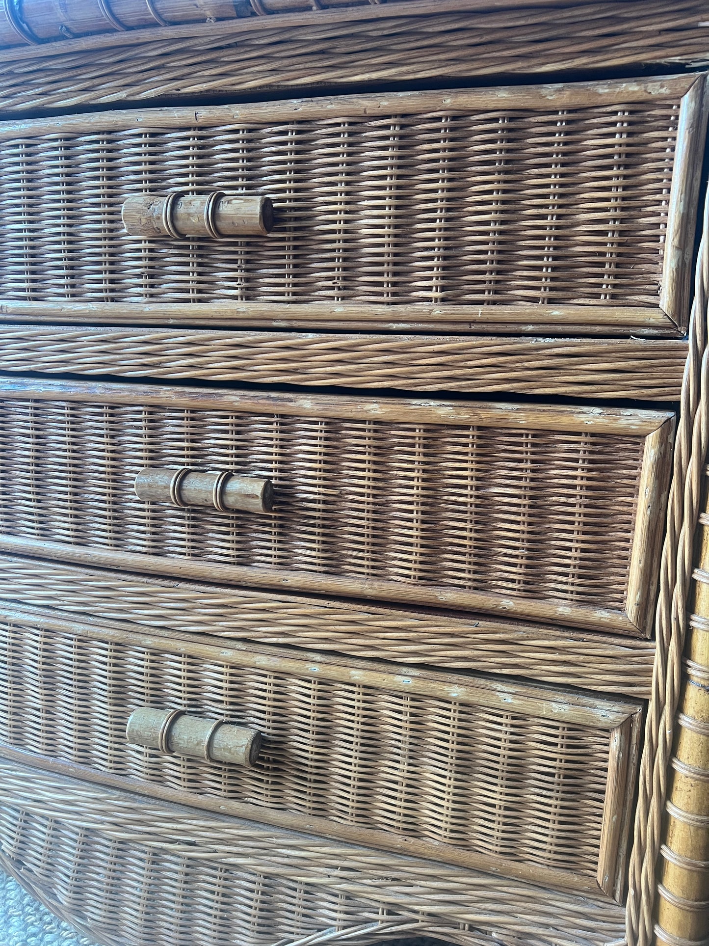 DOUBLE WICKER CHEST OF DRAWERS