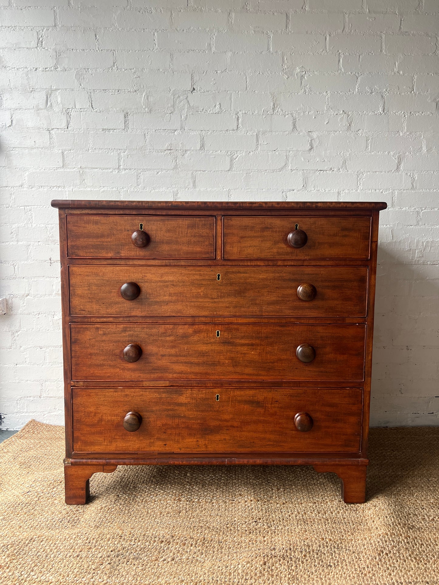 EARLY VICTORIAN MAHOGANY CHEST OF DRAWERS