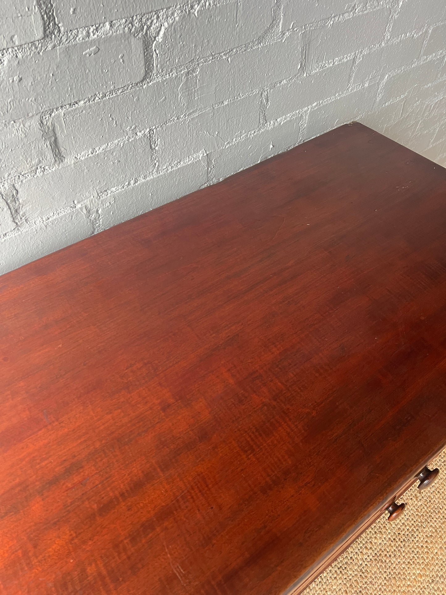 EARLY VICTORIAN MAHOGANY CHEST OF DRAWERS