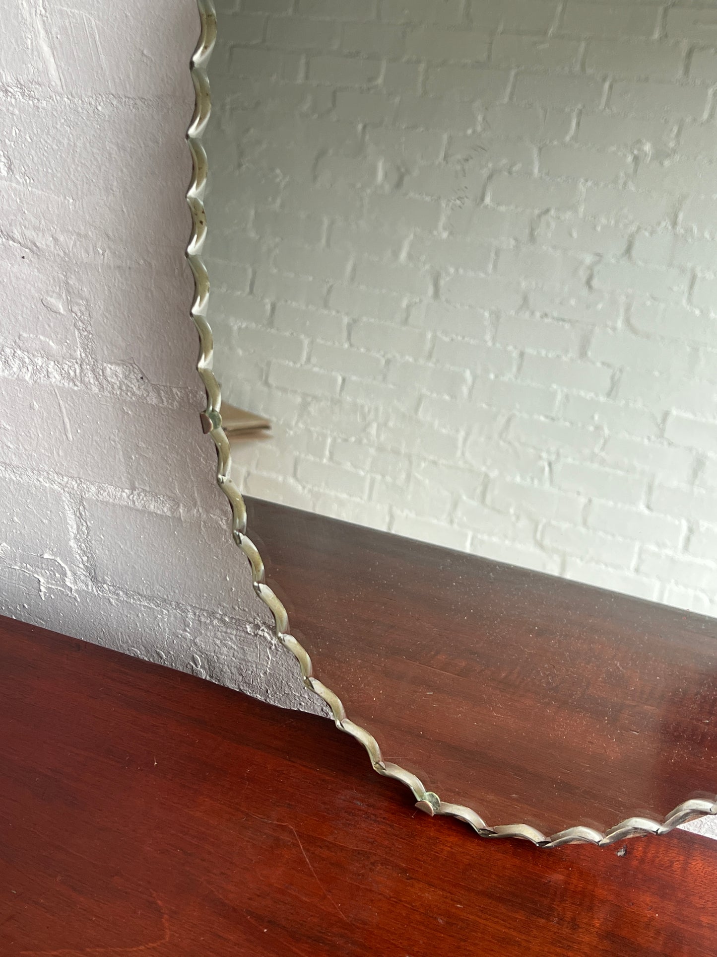 BEVELLED EDGE OVAL MIRROR
