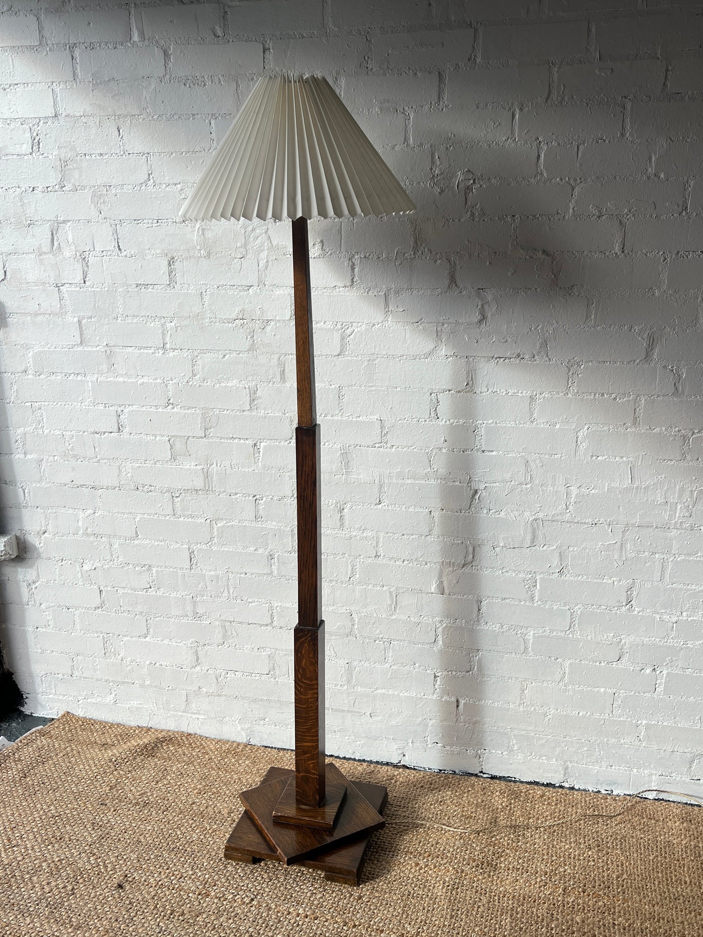 ART DECO FLOOR LAMP