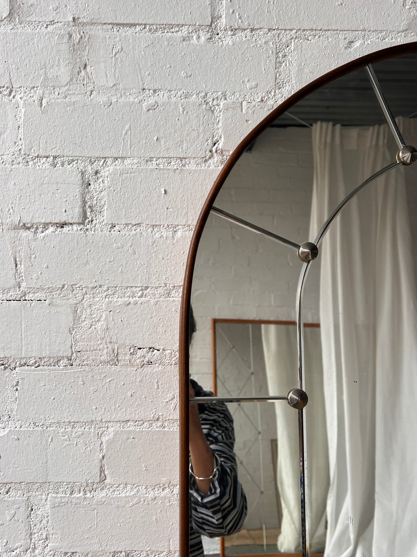 ARCHED SECTIONAL MIRROR