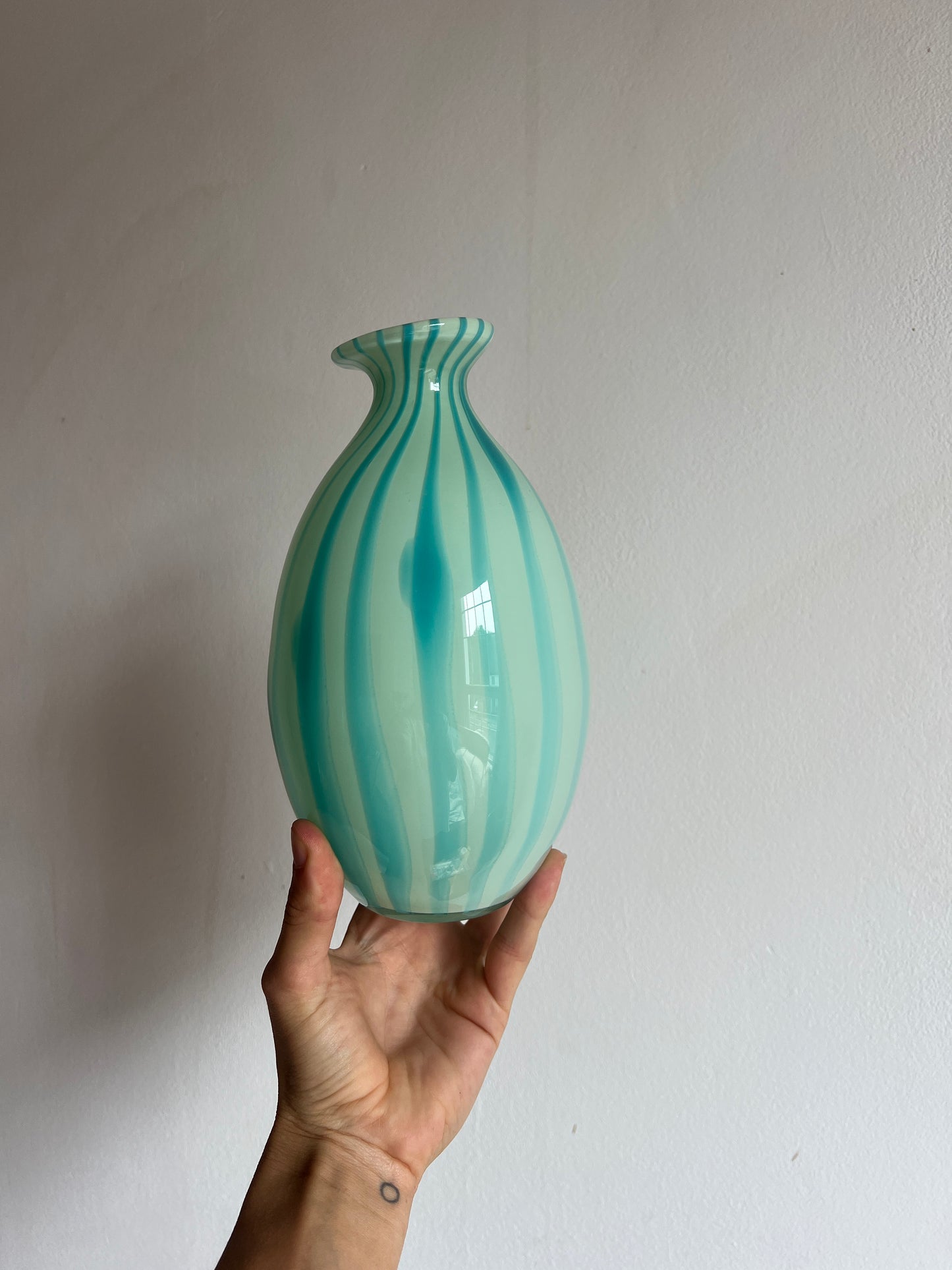 ART GLASS BLUE STRIPE BUD VASE