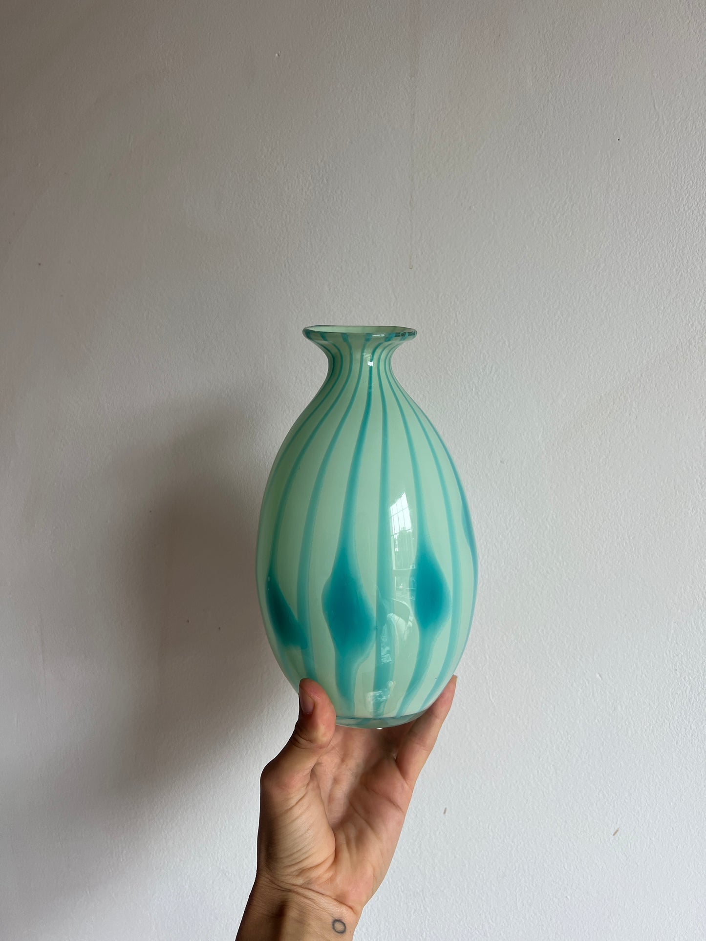 ART GLASS BLUE STRIPE BUD VASE