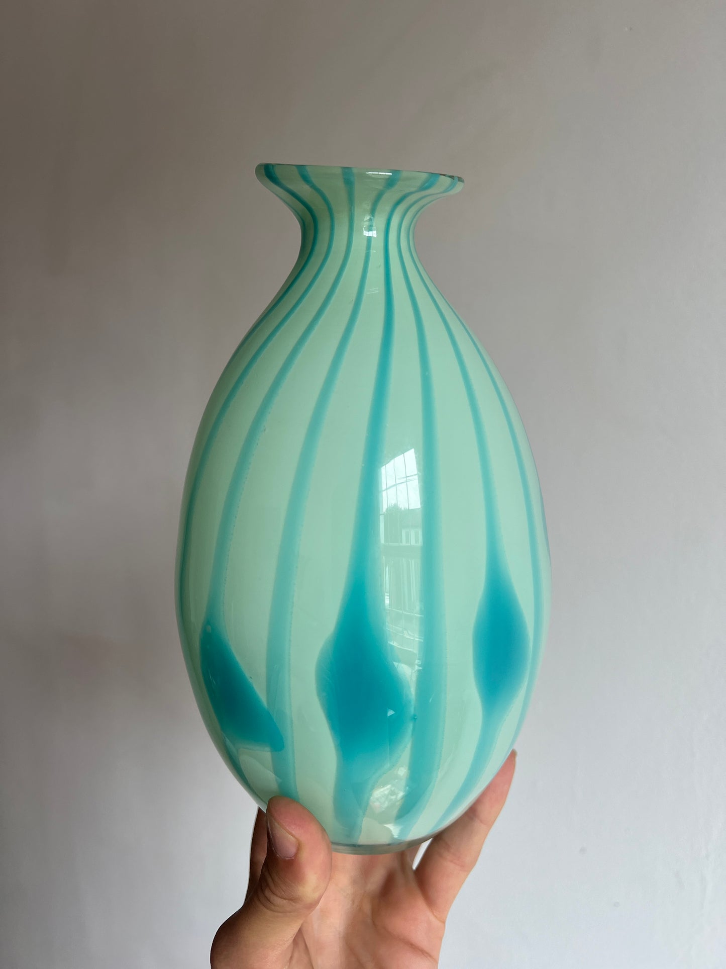 ART GLASS BLUE STRIPE BUD VASE