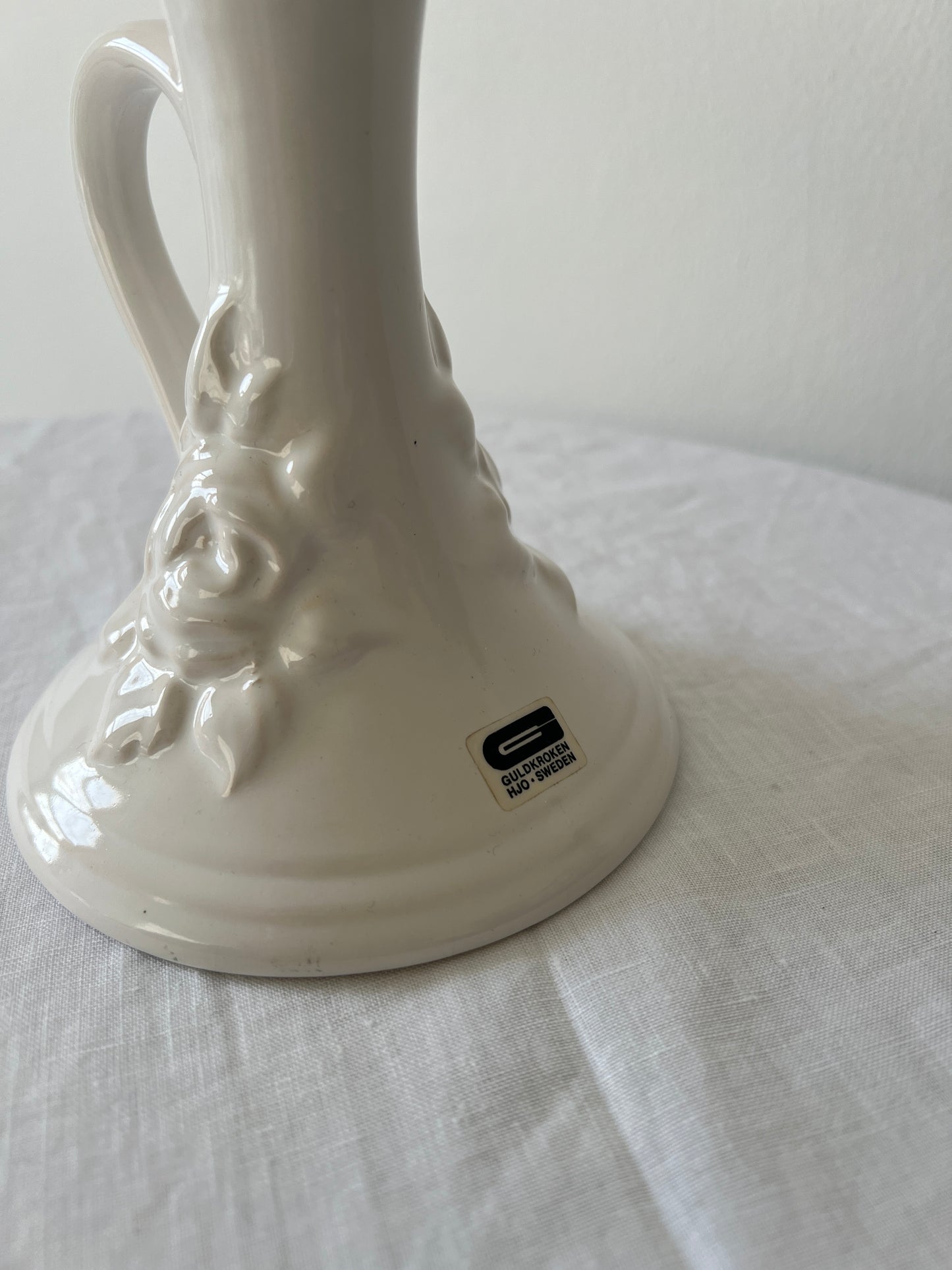SWEDISH WHITE SINGLE CANDLE HOLDER